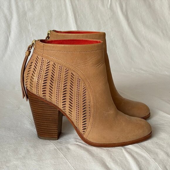 Coach Womens Leather Ankle Booties 7.5 Tan Western-Inspired Laser Cut 3.75" Heel - Picture 1 of 15
